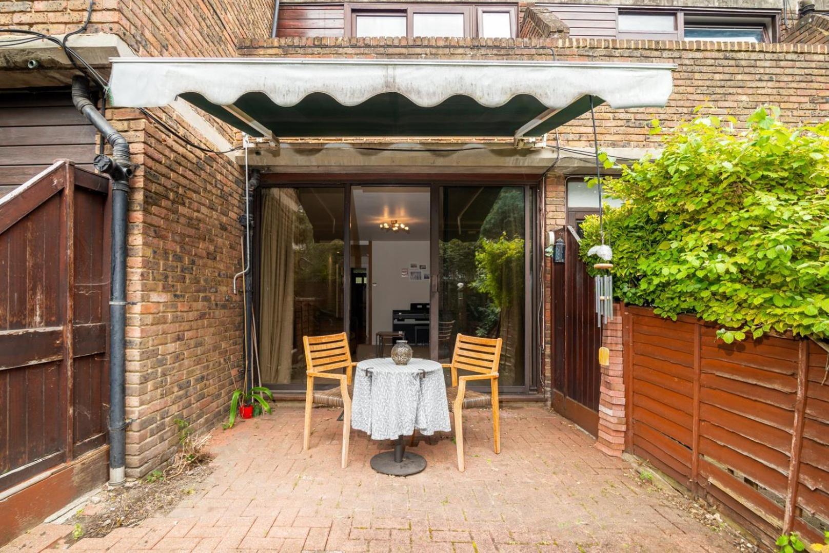 Guestready - Lovely Ground Floor Duplex With Patio In Southbank Apartment Лондон Екстериор снимка