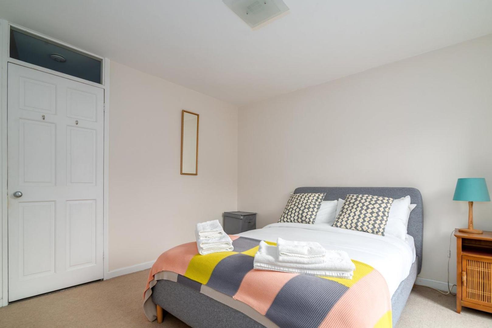 Guestready - Lovely Ground Floor Duplex With Patio In Southbank Apartment Лондон Екстериор снимка